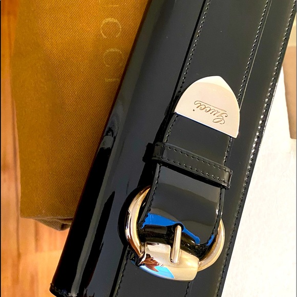 GUCCI Patent Leather Black Romy Clutch Wallet, mint with FREE silver waist belt! - Picture 3 of 13